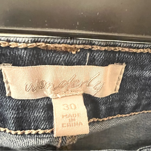 WONDERLY FLARE LEG, WAIST TIE JEANS- SIZE 30” WAIST AND 32” LENGTH! Sexy cute! - Picture 3 of 13